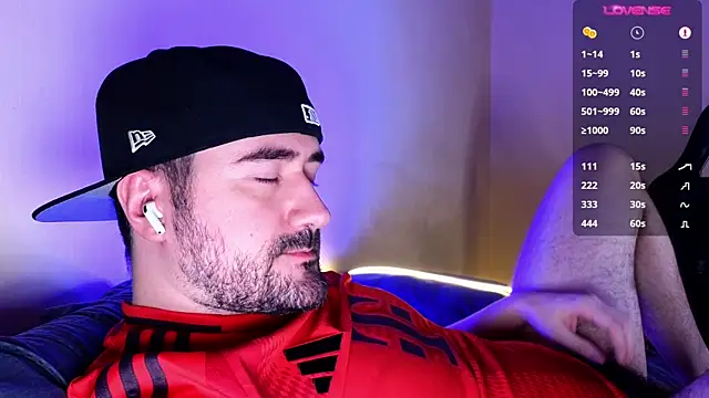 Snapshot of DominantTheo chatting on 02/04/25, 03:22 DominantTheo online show from 02/04/25, 03:22