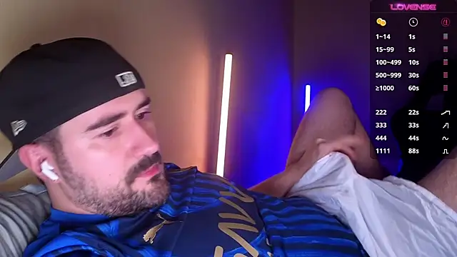 DominantTheo online show from 05/16/26, 03:14