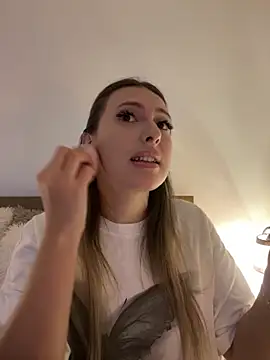 Eva Ryen online show from 11/09/25, 04:16