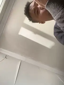 Snapshot of S00 chatting on 12/16/24, 03:40 S00 online show from 12/16/24, 03:40