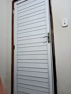 Snapshot of VIC22SECRET chatting on 02/21/25, 01:11 VIC22SECRET online show from 02/21/25, 01:11