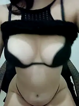 Snapshot of VIC22SECRET chatting on 03/06/25, 01:16 VIC22SECRET online show from 03/06/25, 01:16