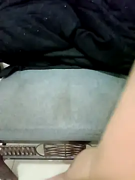 Snapshot of VIC22SECRET chatting on 03/17/25, 01:14 VIC22SECRET online show from 03/17/25, 01:14