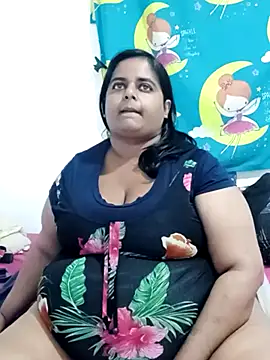 Snapshot of SusanaEshwar chatting on 04/28/26, 08:36 SusanaEshwar online show from 04/28/26, 08:36