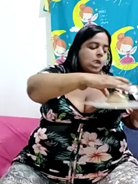 Snapshot of SusanaEshwar chatting on 05/12/26, 09:56 SusanaEshwar online show from 05/12/26, 09:56