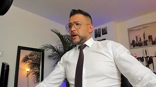 MrFrank tattoo online show from 01/22/25, 01:21