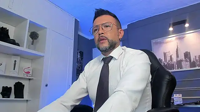 MrFrank tattoo online show from 03/10/25, 02:16