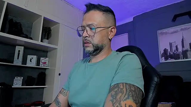 MrFrank tattoo online show from 09/23/25, 12:57