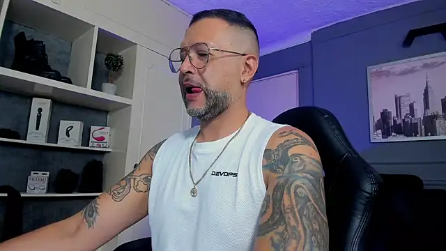 MrFrank tattoo online show from 10/04/25, 05:22