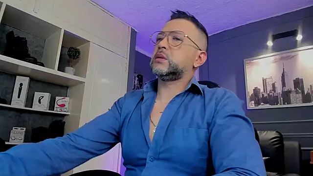 MrFrank tattoo online show from 10/07/25, 02:25