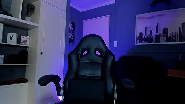 MrFrank tattoo online show from 10/08/25, 02:31