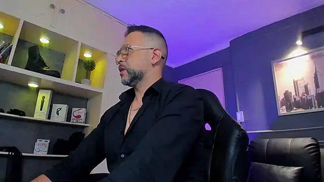 MrFrank tattoo online show from 11/18/25, 11:47