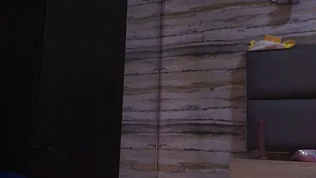 oliver  brown online show from 12/22/25, 12:07