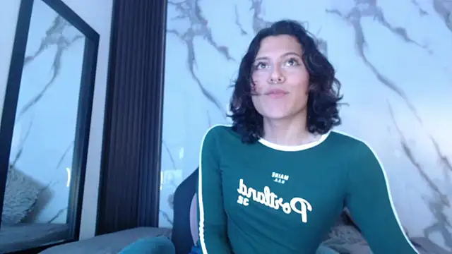 oliver  brown online show from 04/17/26, 10:46