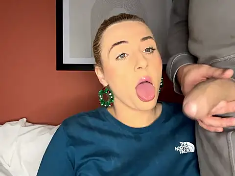 Strongqueen online show from 12/07/24, 08:49