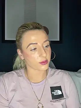 Strongqueen online show from 02/09/25, 08:34