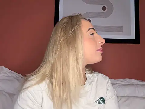 Strongqueen online show from 03/16/25, 06:55