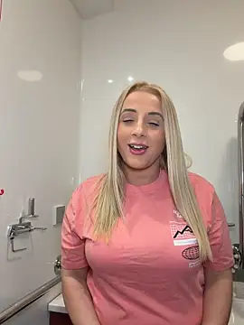 Strongqueen online show from 04/17/26, 09:51