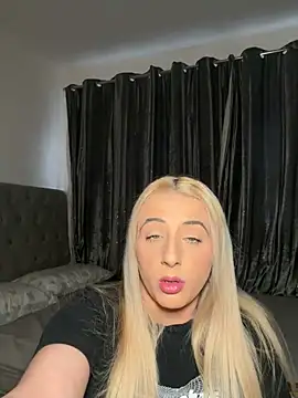 Strongqueen online show from 04/26/26, 06:49