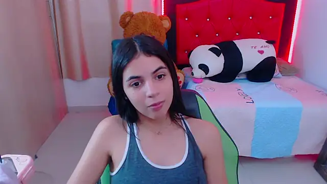 Snapshot of _elenna chatting on 01/16/25, 08:25 elenna online show from 01/16/25, 08:25