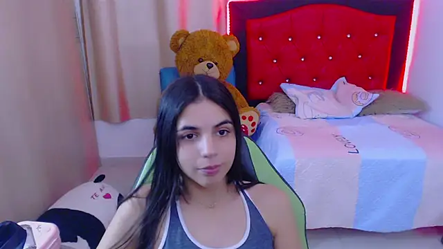 Snapshot of _elenna chatting on 01/16/25, 11:27 elenna online show from 01/16/25, 11:27
