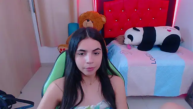 Snapshot of _elenna chatting on 01/20/25, 11:54 elenna online show from 01/20/25, 11:54