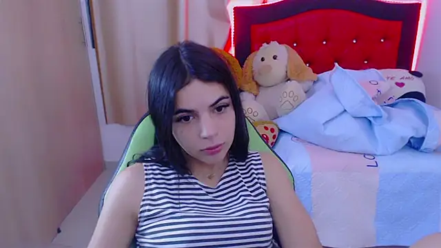 Snapshot of _elenna chatting on 01/23/25, 05:42 elenna online show from 01/23/25, 05:42