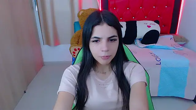 Snapshot of _elenna chatting on 01/25/25, 05:30 elenna online show from 01/25/25, 05:30