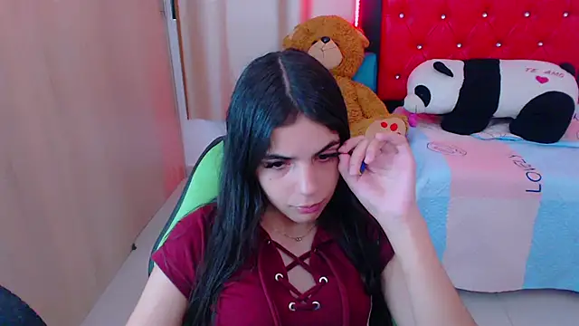 Snapshot of _elenna chatting on 01/27/25, 05:58 elenna online show from 01/27/25, 05:58