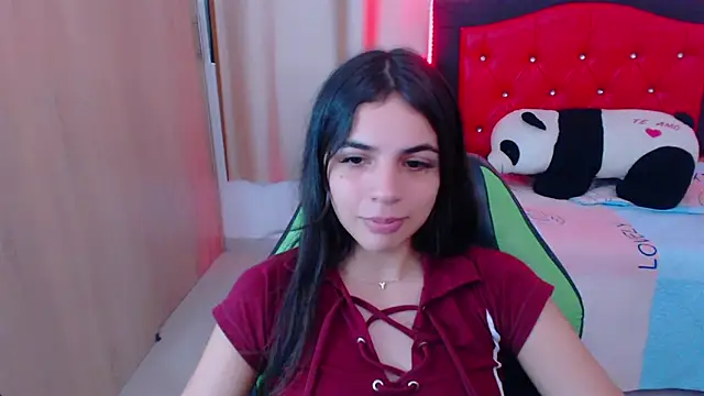 Snapshot of _elenna chatting on 01/27/25, 09:00 elenna online show from 01/27/25, 09:00