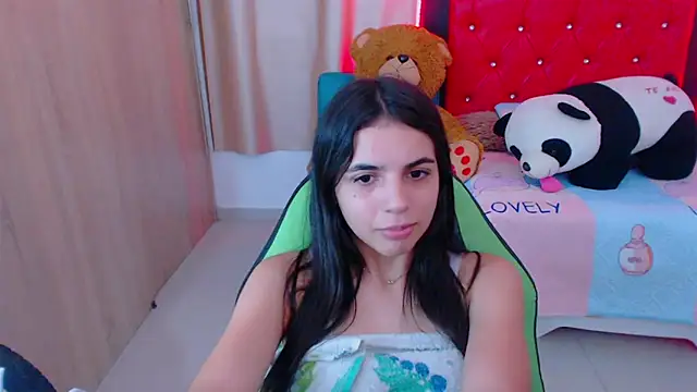 Snapshot of _elenna chatting on 01/30/25, 09:25 elenna online show from 01/30/25, 09:25