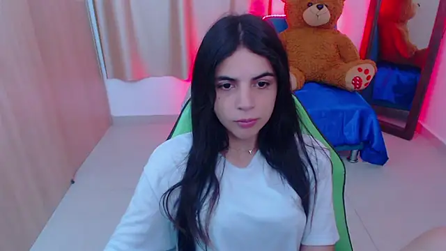 Snapshot of _elenna chatting on 02/11/25, 06:11 elenna online show from 02/11/25, 06:11