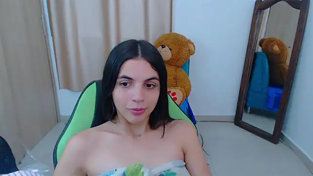 Snapshot of _elenna chatting on 02/20/25, 11:43 elenna online show from 02/20/25, 11:43