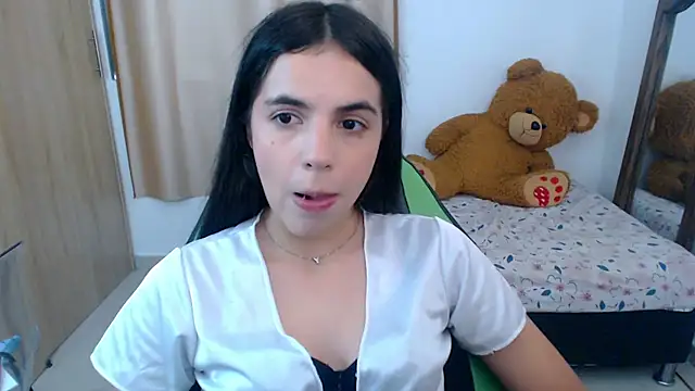 Snapshot of _elenna chatting on 03/01/25, 08:31 elenna online show from 03/01/25, 08:31
