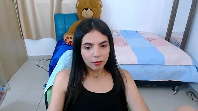 Snapshot of _elenna chatting on 03/07/25, 08:22 elenna online show from 03/07/25, 08:22