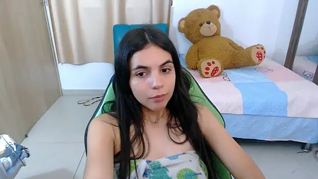 Snapshot of _elenna chatting on 03/11/25, 08:42 elenna online show from 03/11/25, 08:42