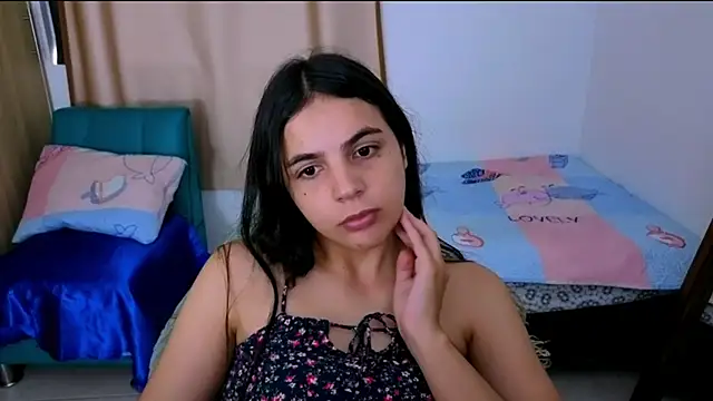 Snapshot of _elenna chatting on 10/11/25, 05:55 elenna online show from 10/11/25, 05:55