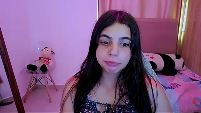 Snapshot of _elenna chatting on 06/11/26, 06:06 elenna online show from 06/11/26, 06:06