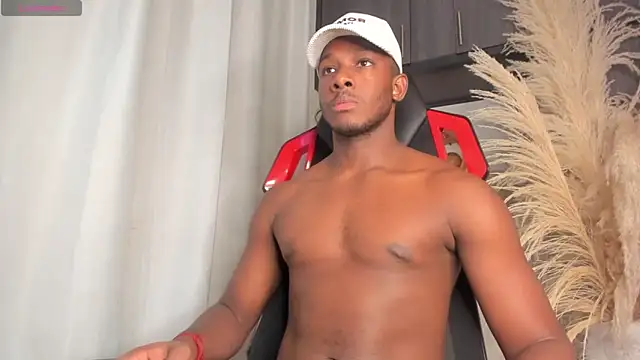 Snapshot of Baby_smith chatting on 10/15/25, 04:56 Baby smith online show from 10/15/25, 04:56