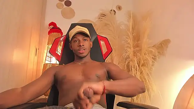 Snapshot of Baby_smith chatting on 12/14/25, 07:14 Baby smith online show from 12/14/25, 07:14