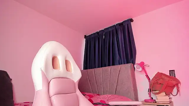 perla7777 online show from 03/21/26, 10:24