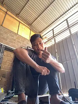 Snapshot of Naughty--asian chatting on 11/13/25, 02:21 Naughty--asian online show from 11/13/25, 02:21