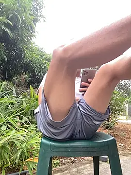 Snapshot of Naughty--asian chatting on 11/17/25, 02:39 Naughty--asian online show from 11/17/25, 02:39