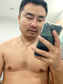 Snapshot of guozuo chatting on 10/17/25, 02:08 guozuo online show from 10/17/25, 02:08