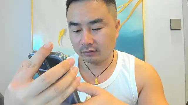 Snapshot of guozuo chatting on 10/18/25, 01:45 guozuo online show from 10/18/25, 01:45