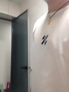 Snapshot of guozuo chatting on 12/02/25, 02:01 guozuo online show from 12/02/25, 02:01