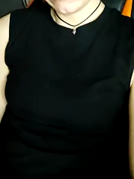 Snapshot of Aashikalaa chatting on 06/27/26, 10:15 Aashikalaa online show from 06/27/26, 10:15