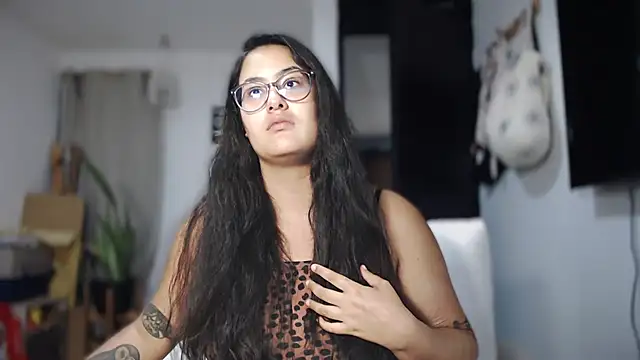 Snapshot of ZabathMiller chatting on 11/12/25, 02:01 ZabathMiller online show from 11/12/25, 02:01