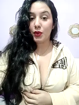 Snapshot of Deina_bunny chatting on 12/17/24, 10:22 Deina bunny online show from 12/17/24, 10:22