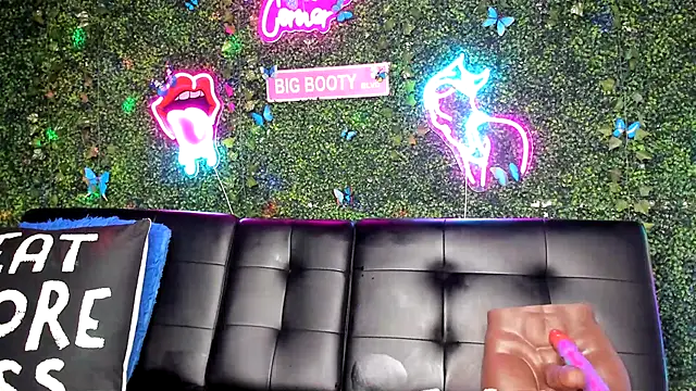 ThickAssRena online show from 12/03/24, 03:09